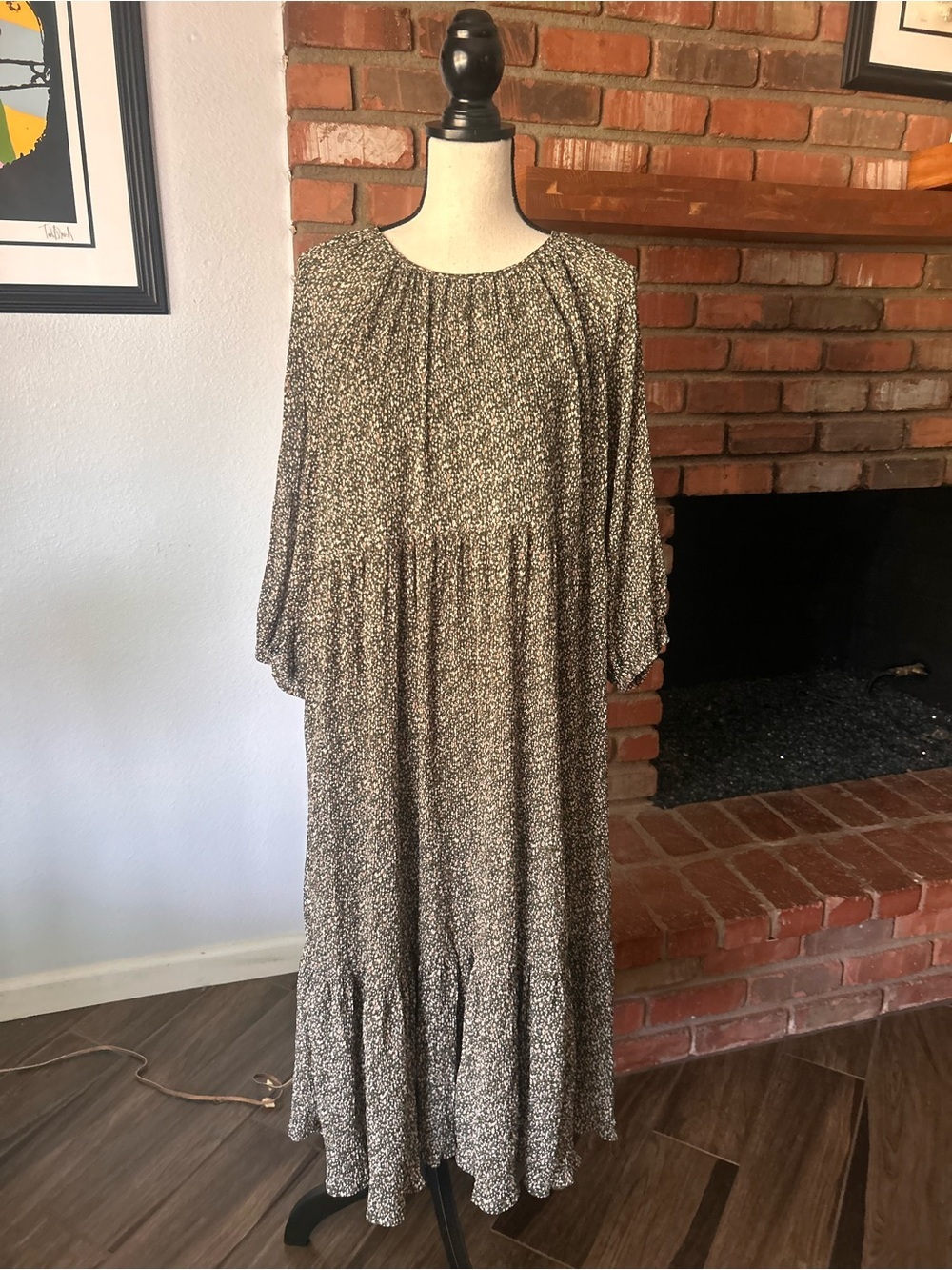 NWT Roolee Ditsty Floral Print Midi Dress in Olive Green Sz M